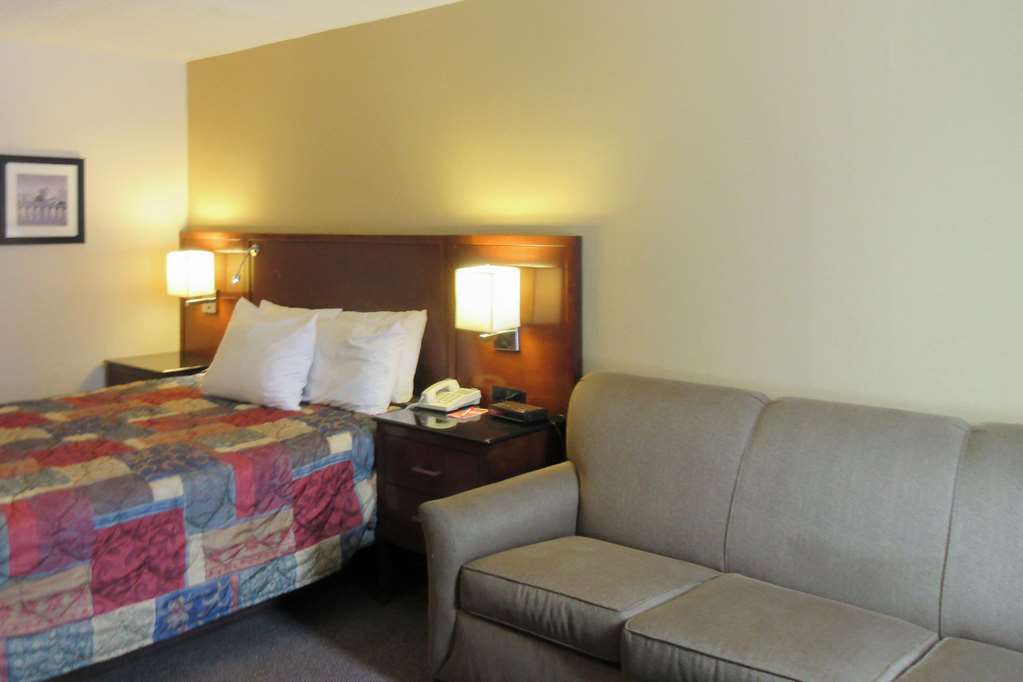 Econo Lodge Brainerd Room photo